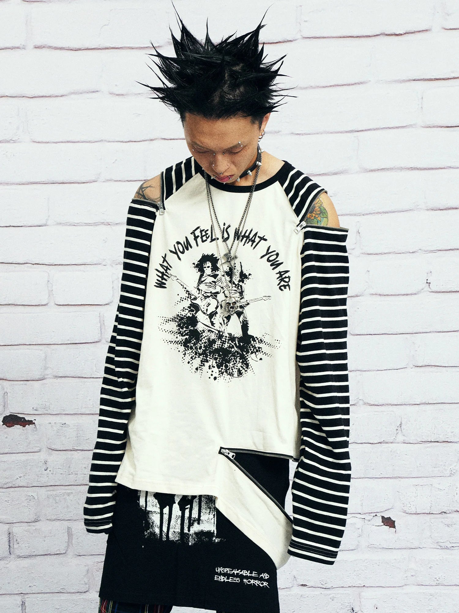 VENTUREK Punk Graphic Multi-Zip Striped Raglan Long-Sleeve Tee