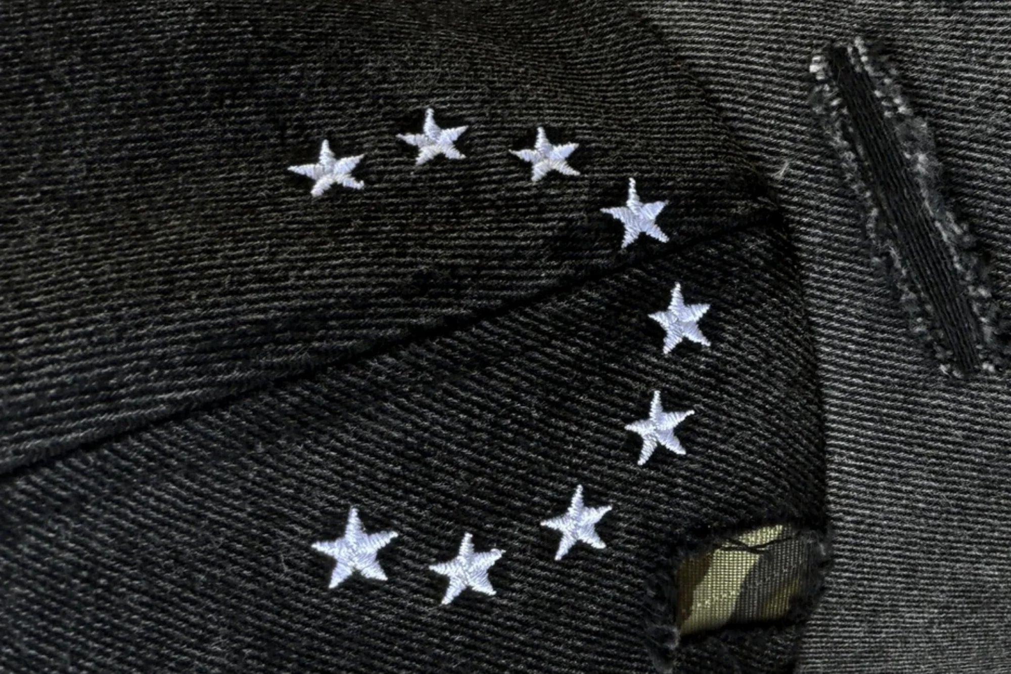 TECNINEGROUP Camo Distressed Panel Star Embroidered Cap