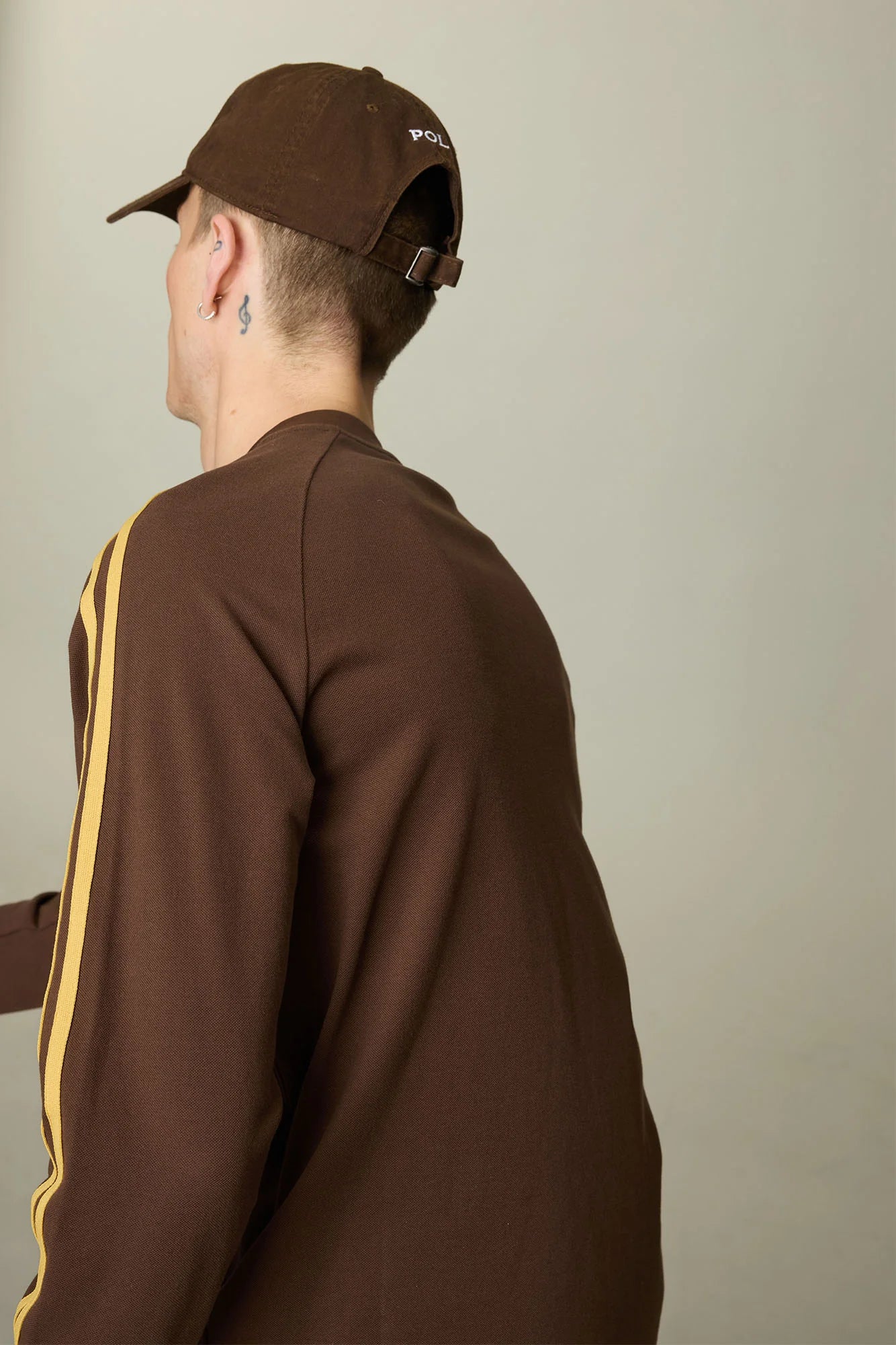 UMAMIISM Side Stripe Mesh-Panel Quick-Dry Long-Sleeve Tee