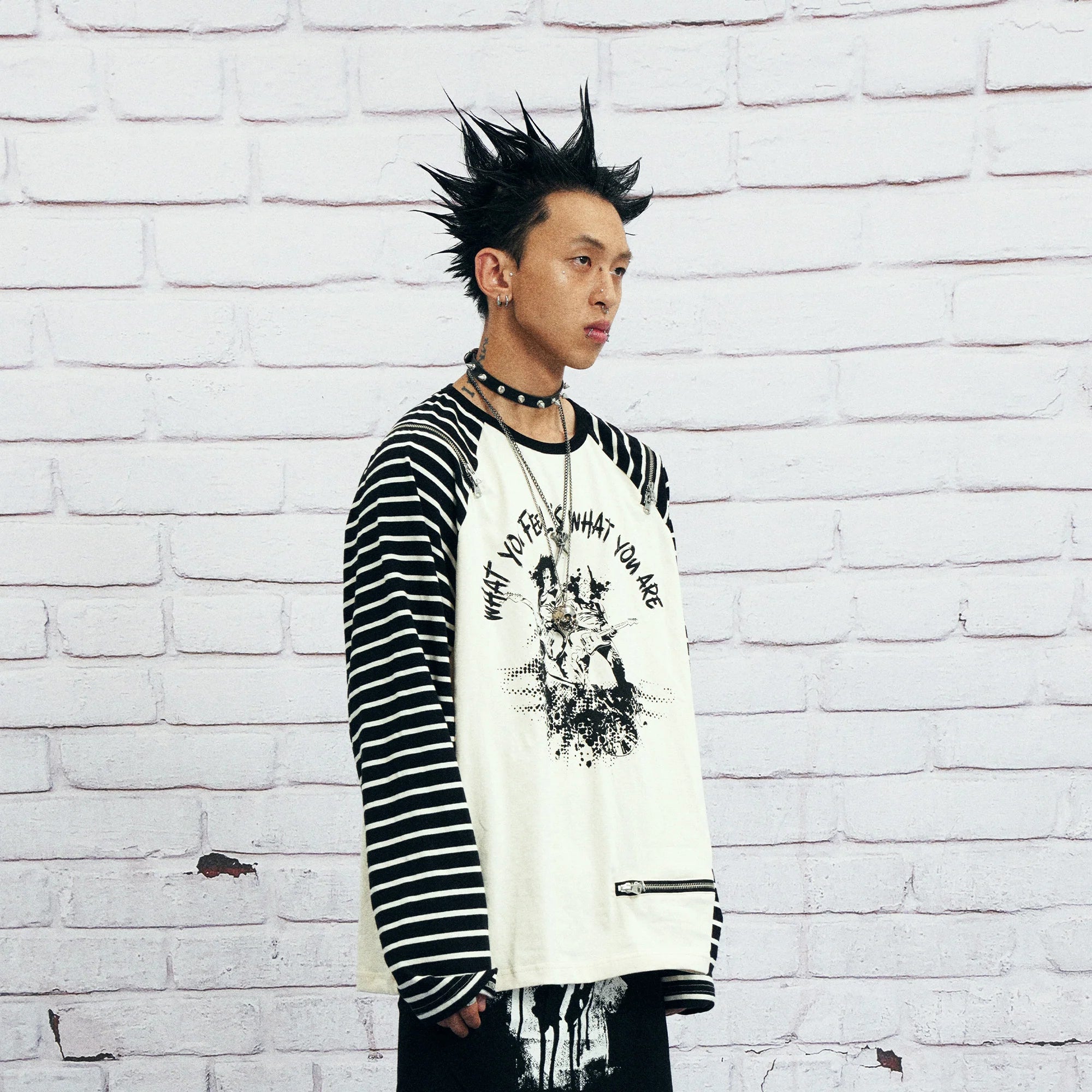 VENTUREK Punk Graphic Multi-Zip Striped Raglan Long-Sleeve Tee