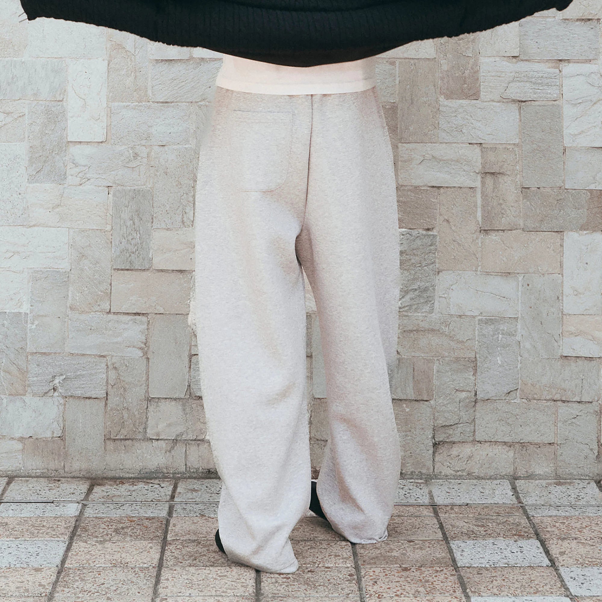 PMW Embroidered LOGO Curved-Leg Sweatpants