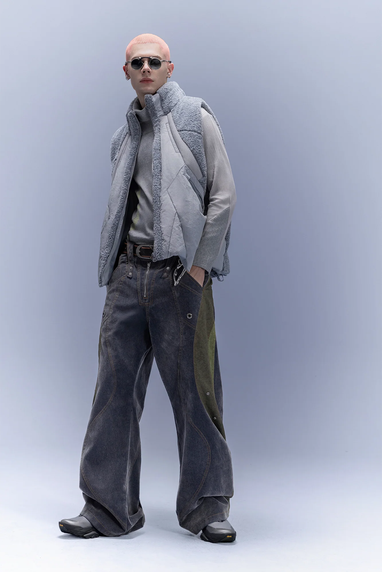 XIPHEVIL High-Neck Fleece-Panel Vest Dark Gray