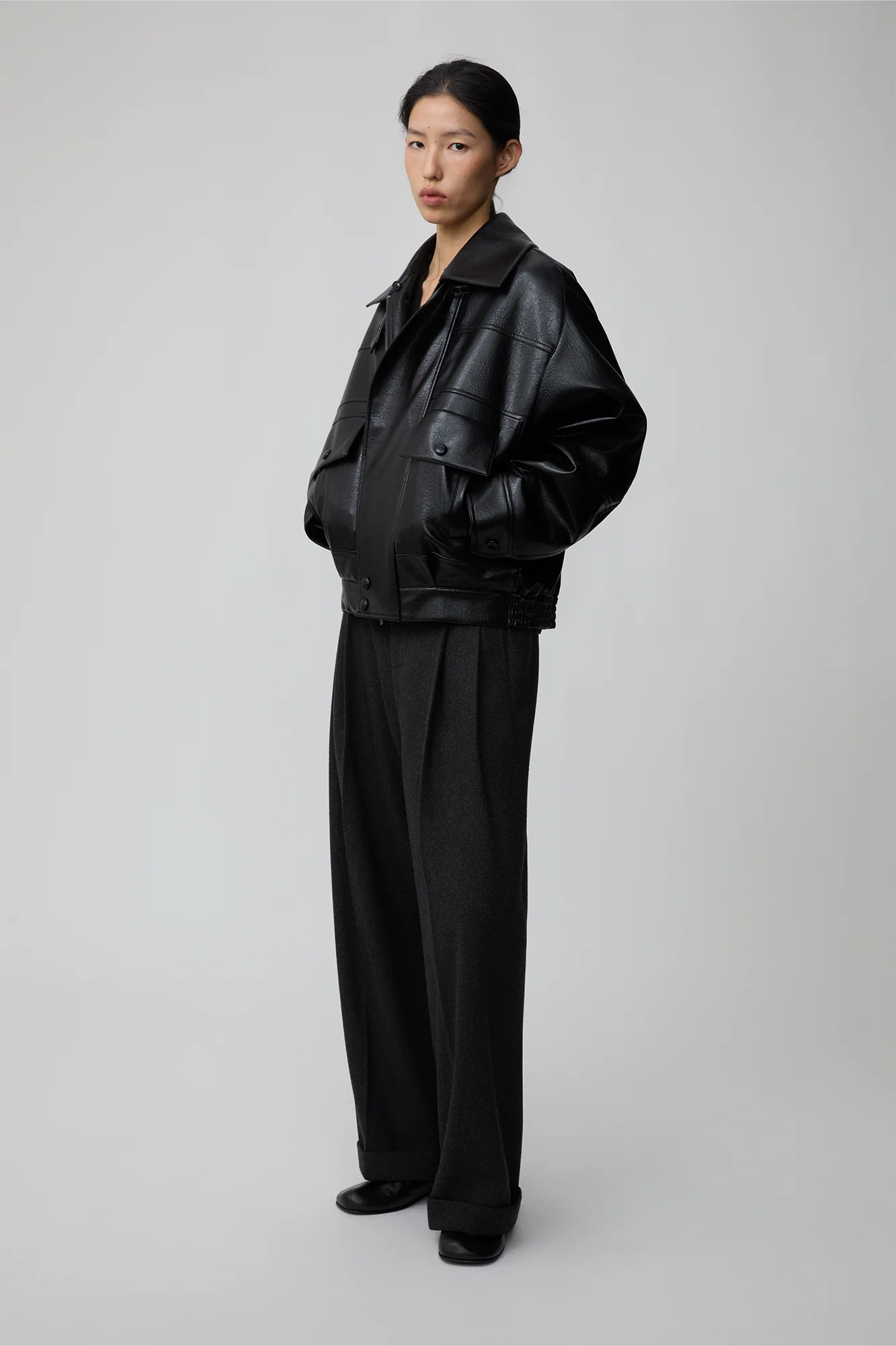 OPICLPOTH Wool-Blend Pleated Barrel Trousers