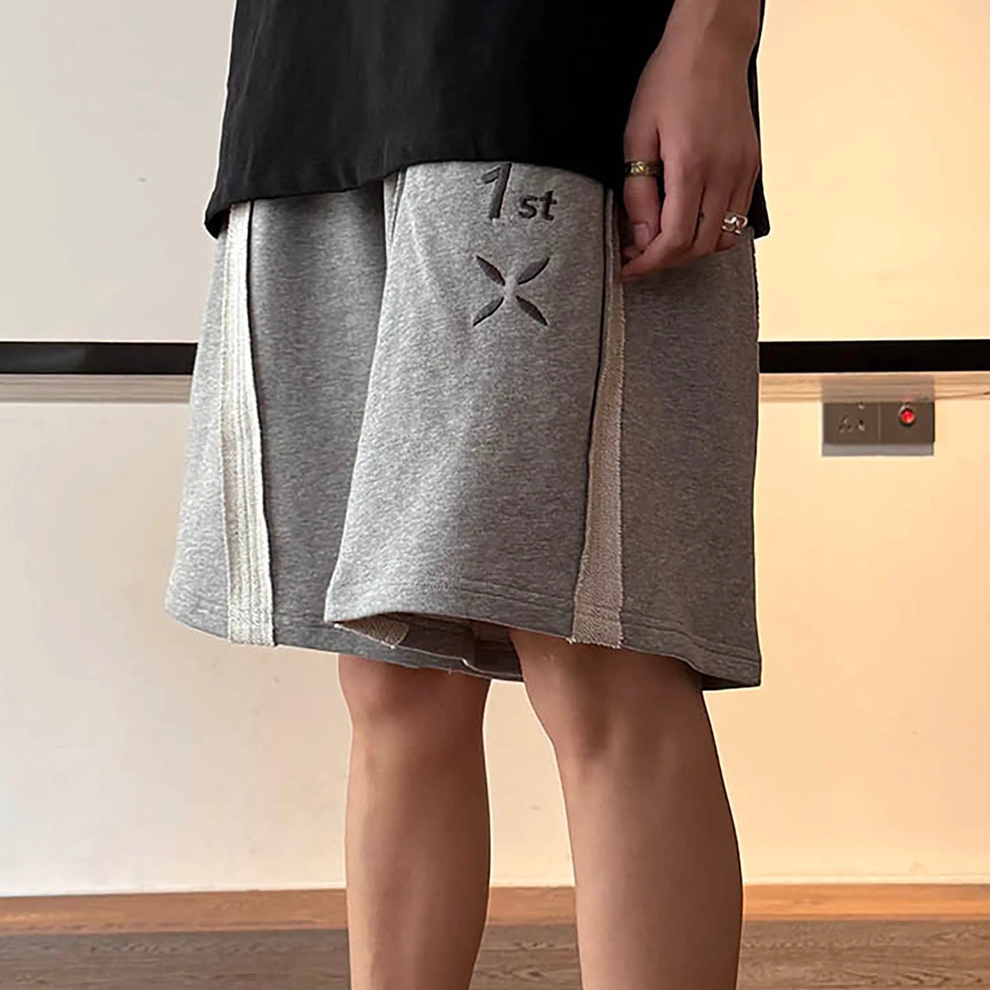 MIICHOUS Frayed Spliced Elastic Shorts