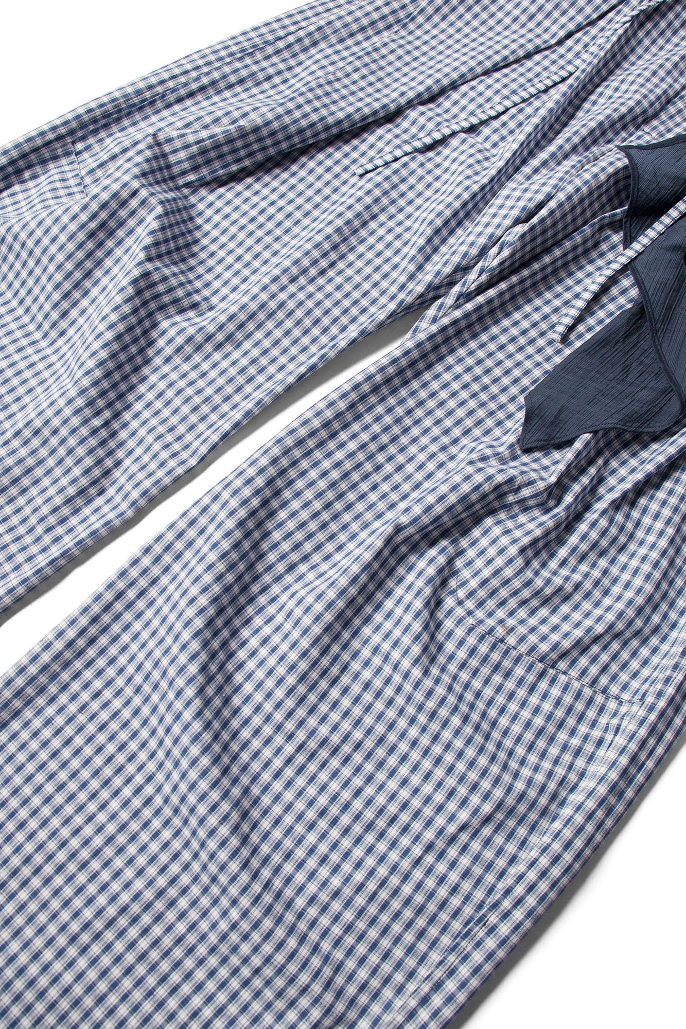 RELABEL Detachable Scarf Grid Pleated Pants