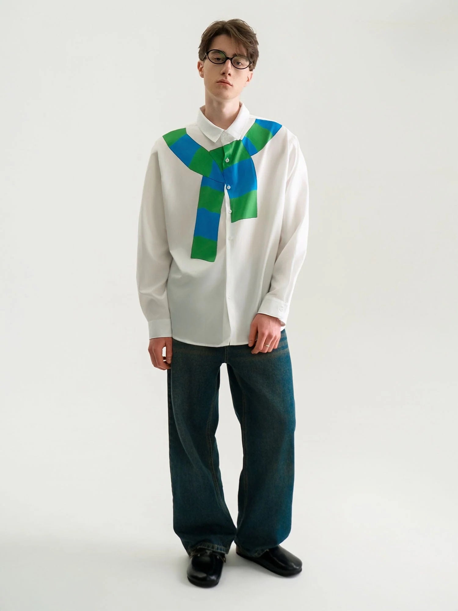 WIID Knotted Scarf Graphic Shirt