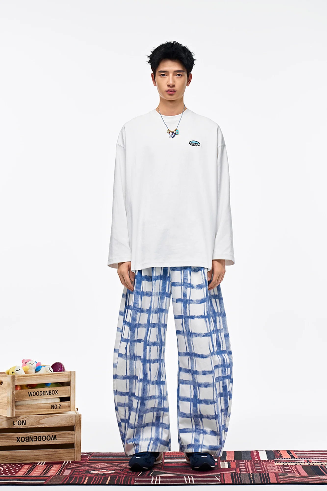 OVERLAPS Brush-Paint Grid Wide-Leg Pants