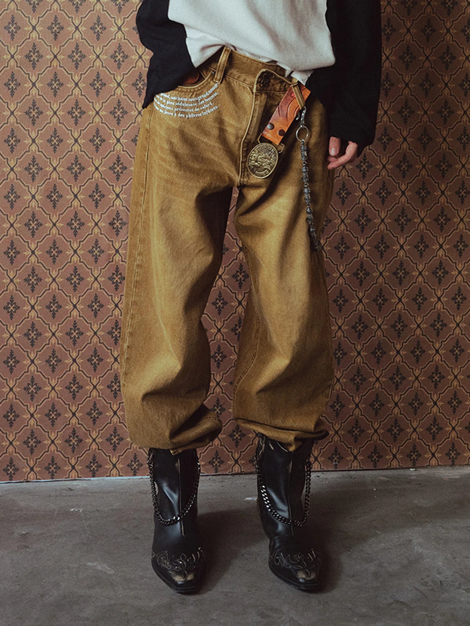 RICHILL Washed Slogan Embroidery Dual-Button Jeans