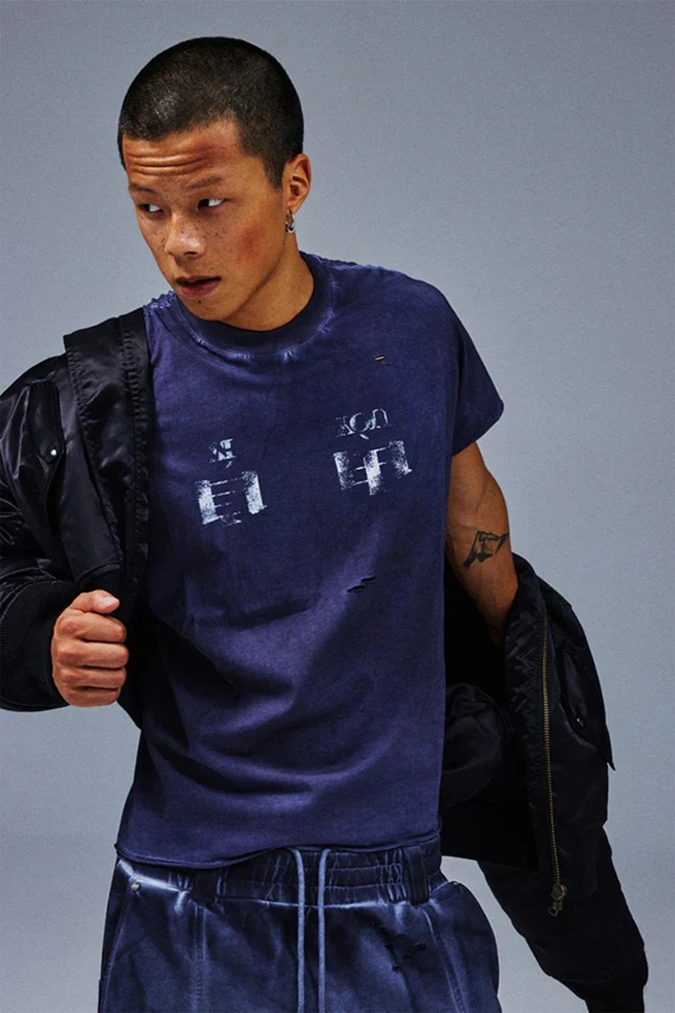TECNINEGROUP Distressed Blue-Dyed Graphic T-Shirt