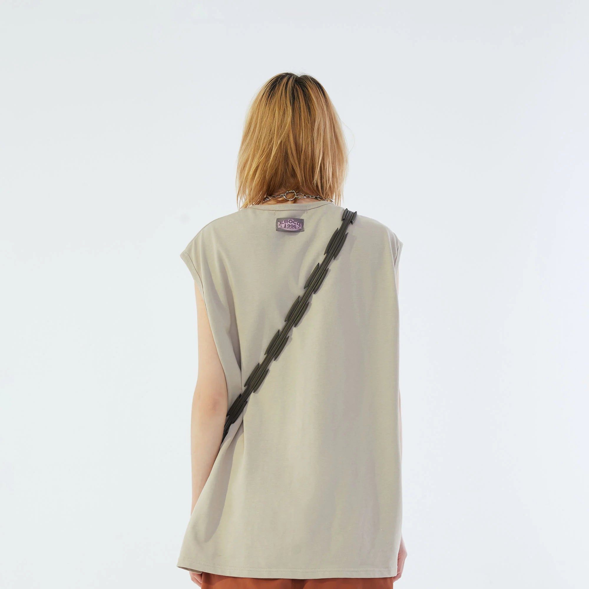 ERROR CODE ROBT Portrait Graphic Mesh Lining Sleeveless Tee