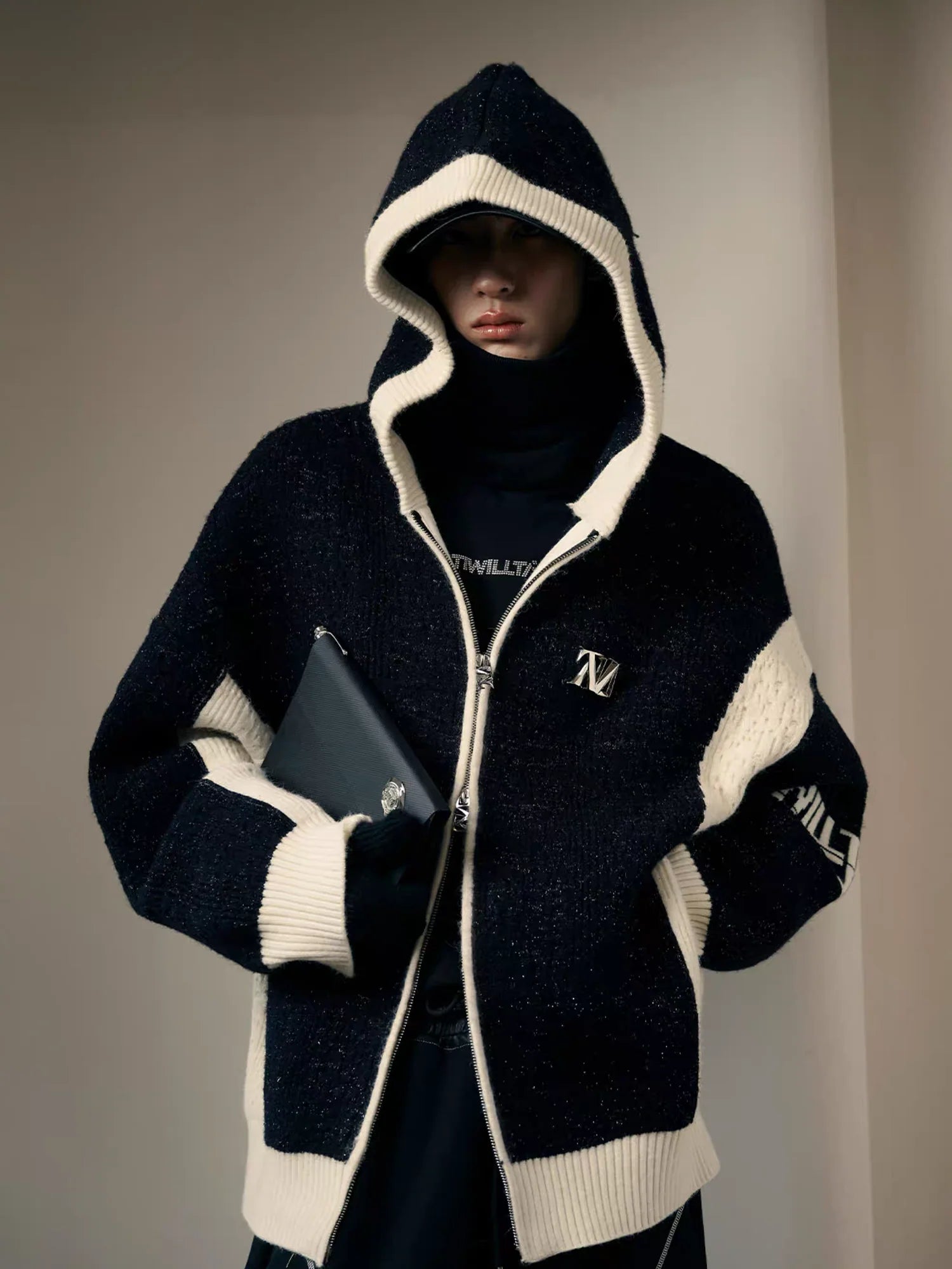 TIWILLTANG Contrast Trim Dual-Zip LOGO Chunky Knit Jacket