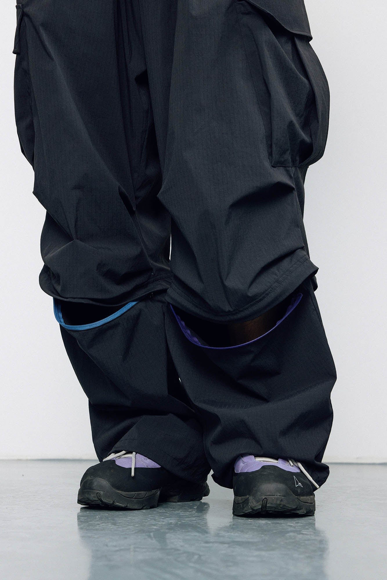 BANANA CLUB Crinkled Multi-Pocket Detachable Cargo Pants