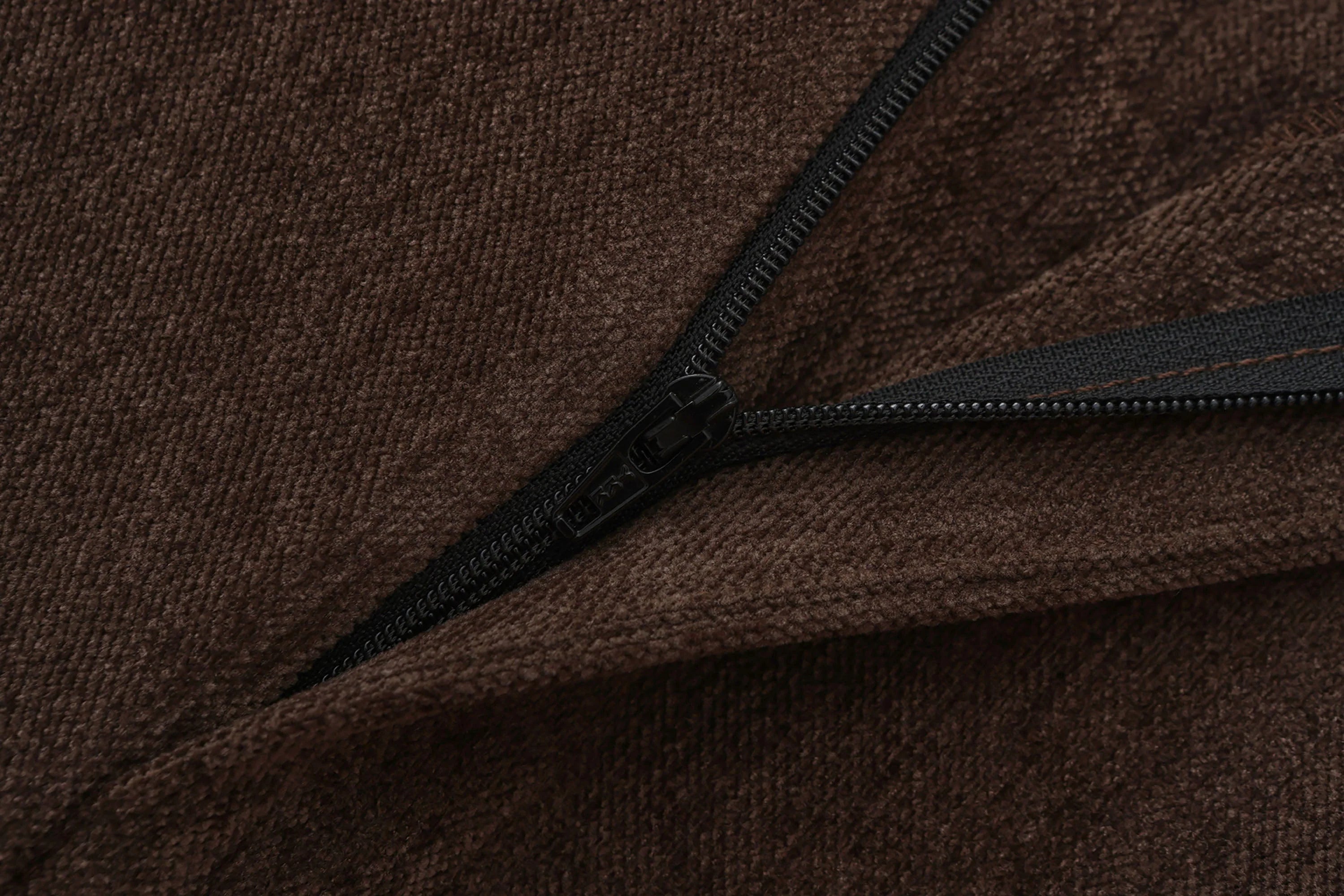 ORAL UTOPIA Pleated Oversized Tapered Pants