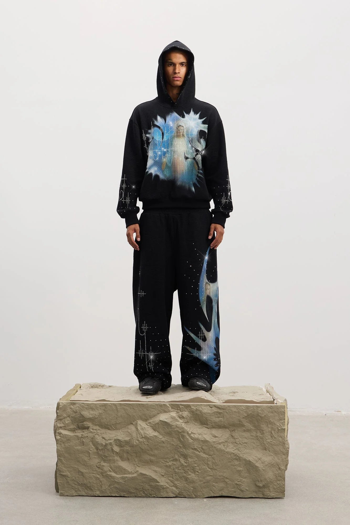 DND4DES Virgin Mary Graphic Rhinestone Sweatpants