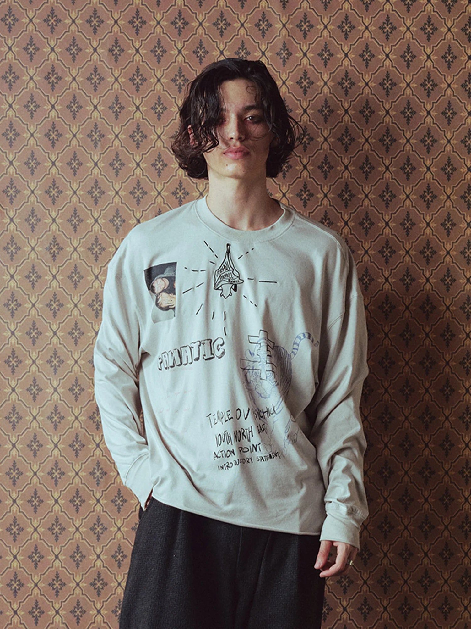 RICHILL Sketch Crewneck Long-Sleeve Tee