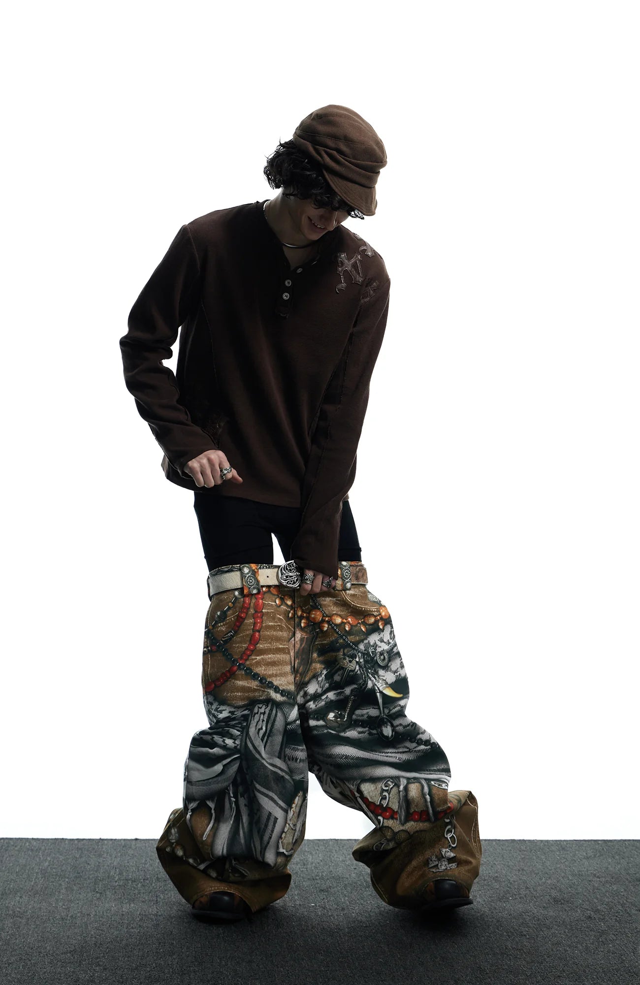 DND4DES Antique Jewelry Print Baggy Jeans