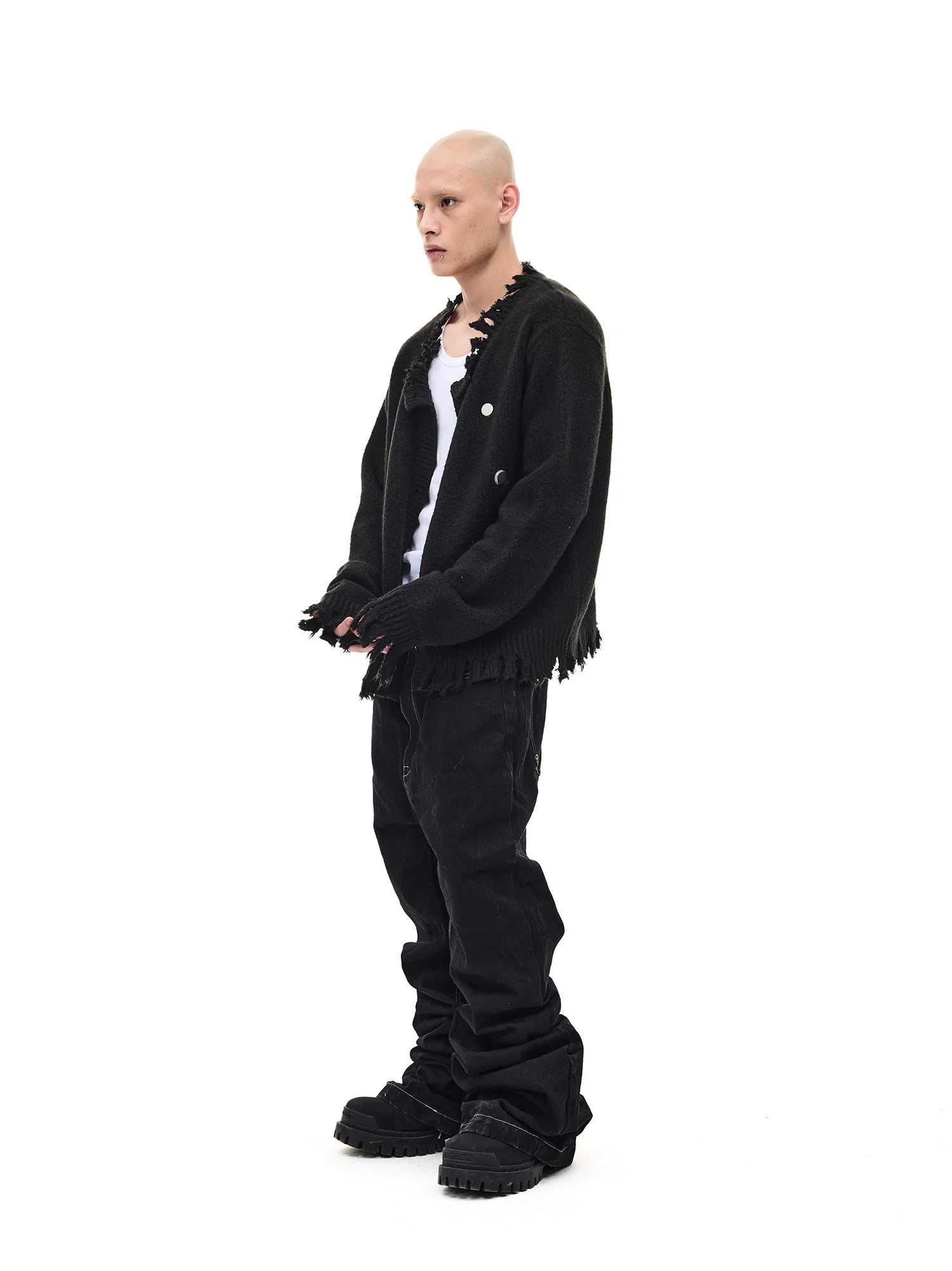 WHISTLEHUNTER Distressed Frayed-Edge Badge Cardigan