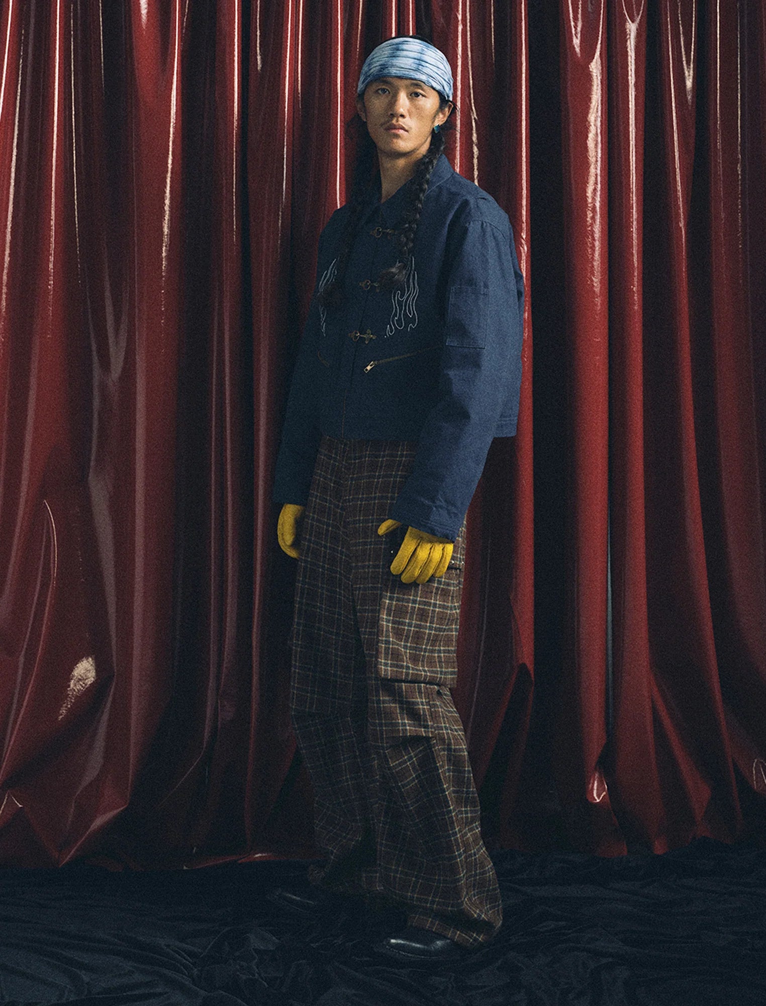 TRECLUB Plaid Pleated-Knee Wide-Leg Cargo Pants