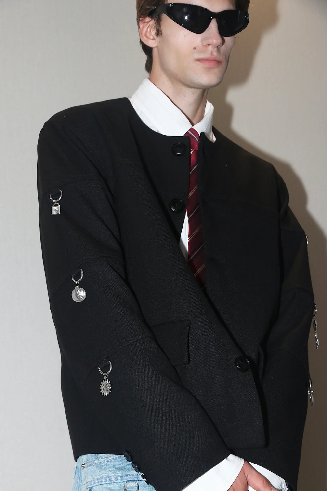 ASSEEN Padded-Shoulder Charm Jacket