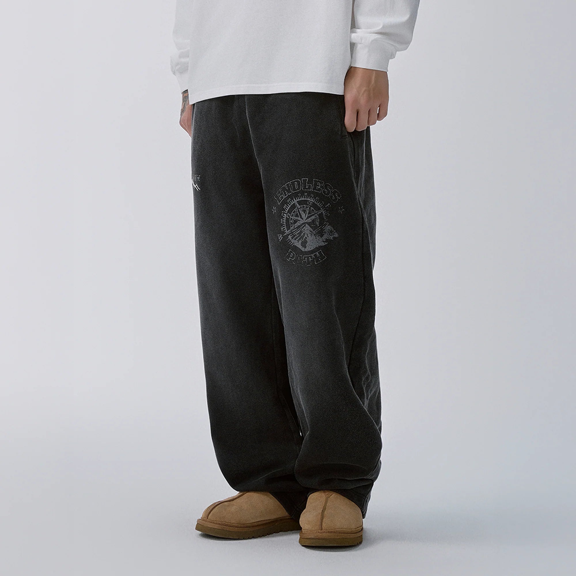 F2CE Washed Badge Graphic Drawstring Sweatpants