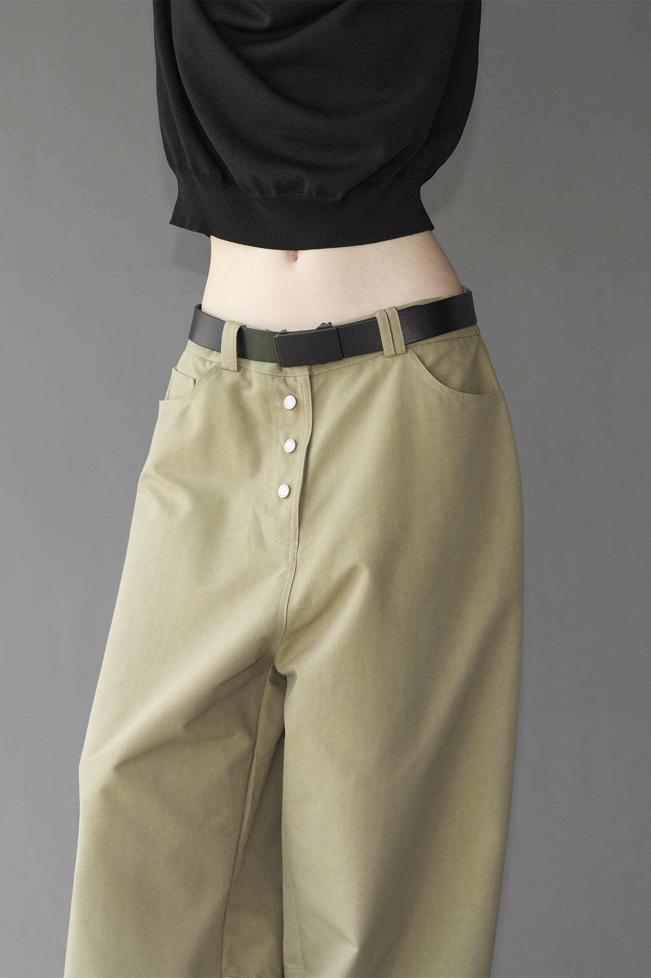 LABELROOM Essential Button-Up Curved Baggy Pants