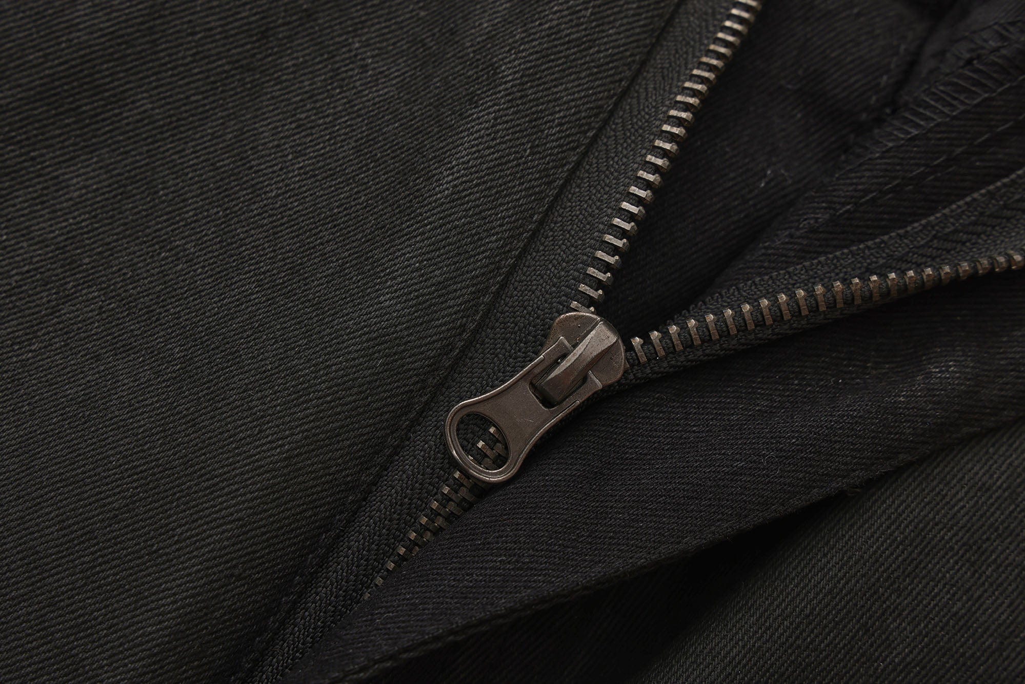 LUUUCAM Waxed Rivet Double-Knee Capri Shorts