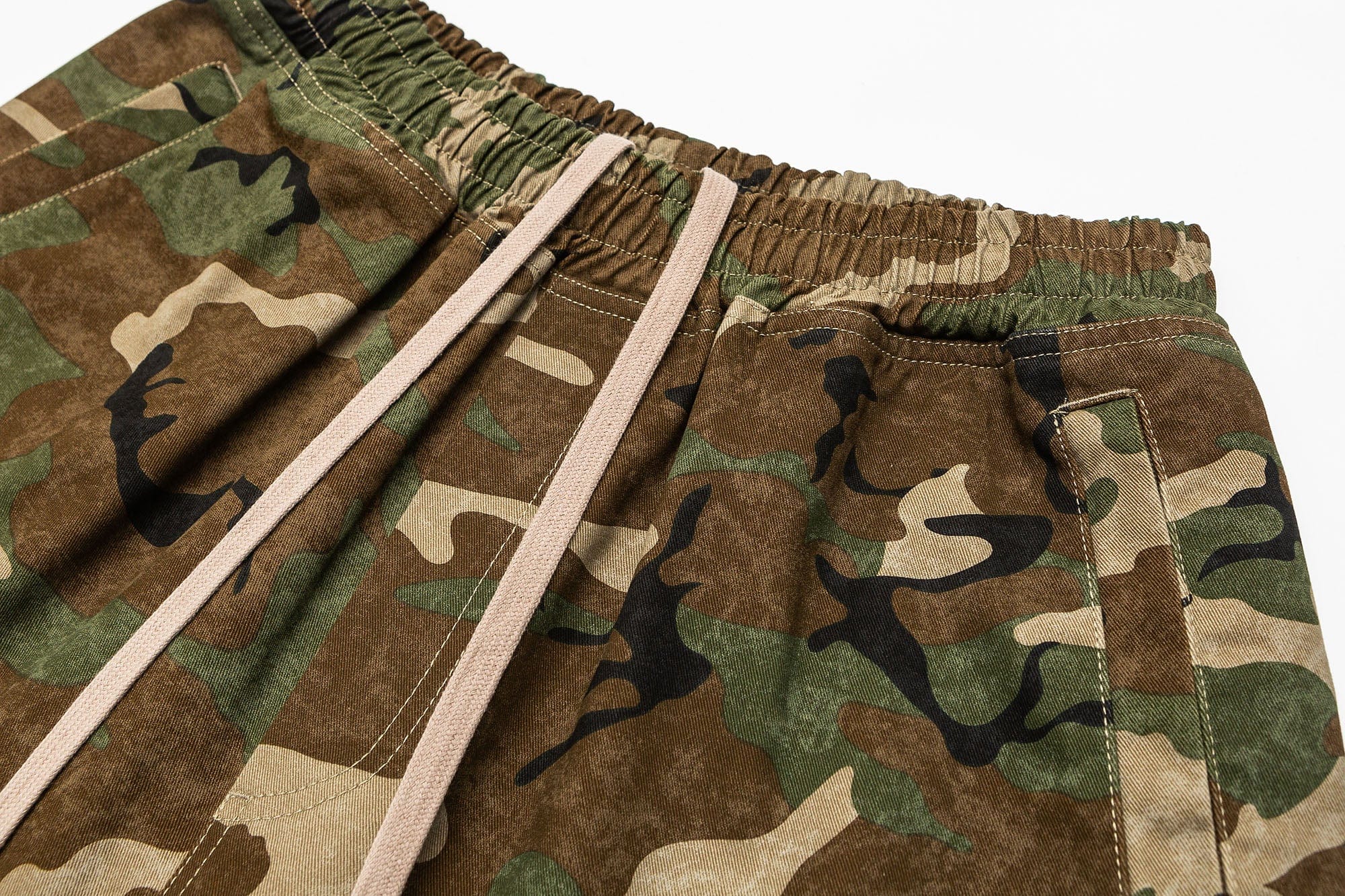 ME DA IGUAL Utility Camo Drawstring Shorts